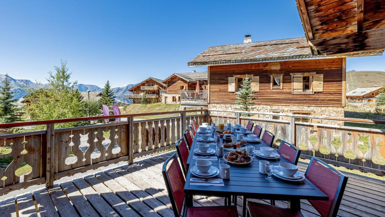 אלפה ד'הואז Madame Vacances Les Chalets De L'Altiport מראה חיצוני תמונה