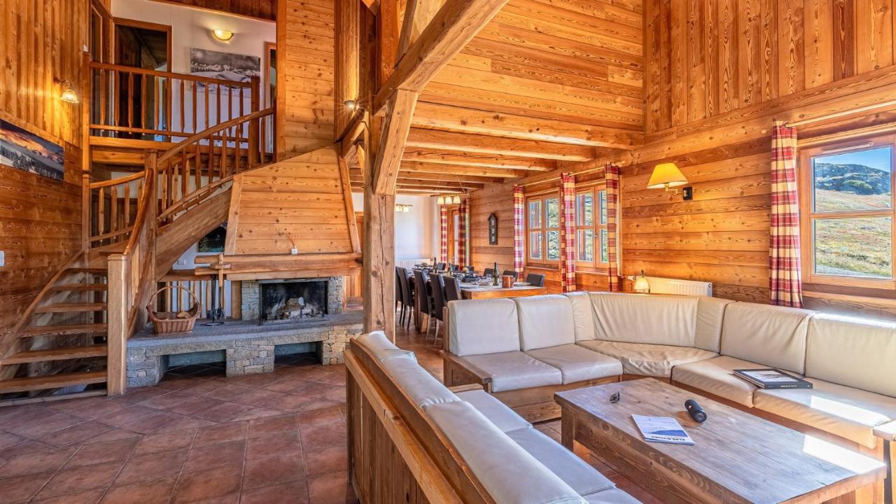 אלפה ד'הואז Madame Vacances Les Chalets De L'Altiport מראה חיצוני תמונה
