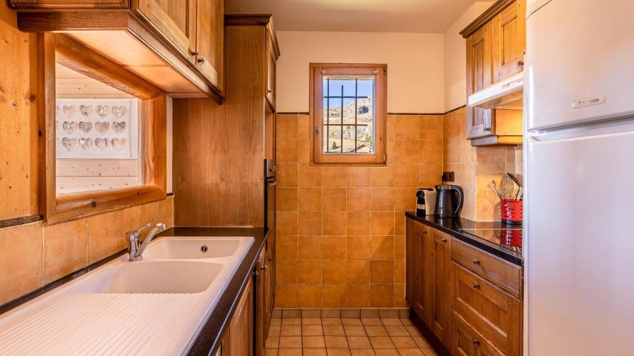 אלפה ד'הואז Madame Vacances Les Chalets De L'Altiport מראה חיצוני תמונה
