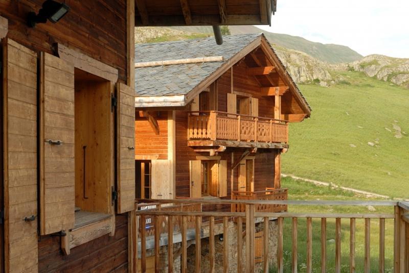 אלפה ד'הואז Madame Vacances Les Chalets De L'Altiport מראה חיצוני תמונה