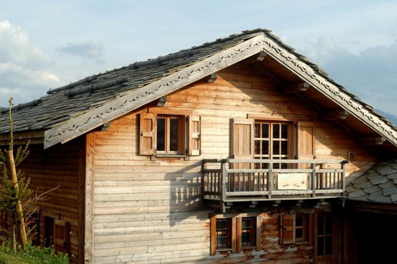 אלפה ד'הואז Madame Vacances Les Chalets De L'Altiport מראה חיצוני תמונה